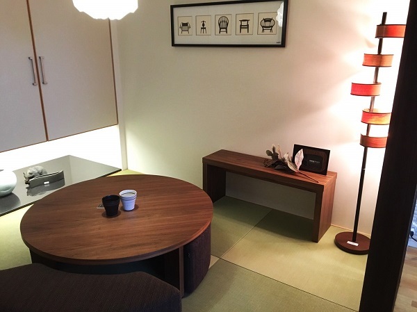 モダンインテリア・家具　songdreamの提案するWalnutのシンプルなデザインのベンチ　和室での利用